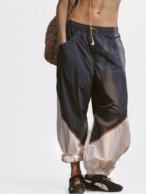 FREE PEOPLE New Freeflow Barrel Horseshoe Track Pants Joggers Black Combo Medium